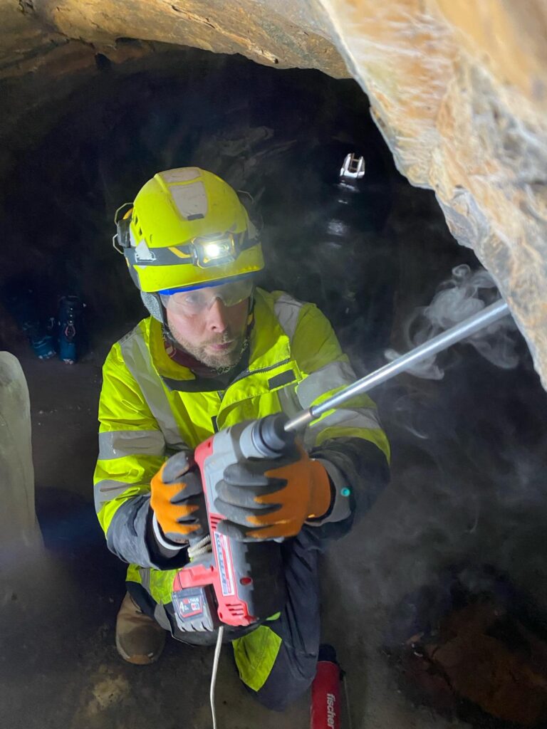 Skrotning av berg via reparbete